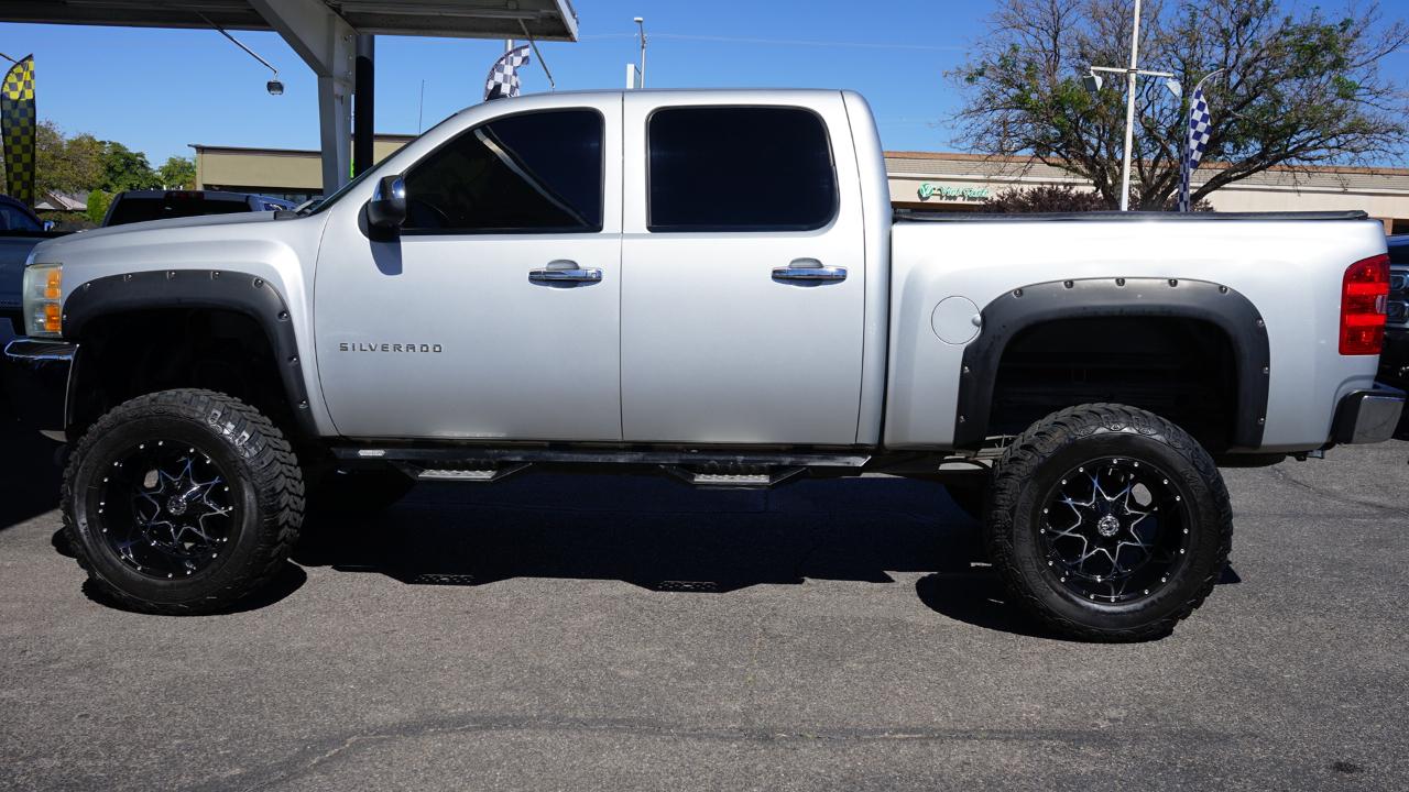 Chevrolet Silverado 1500 4WD Crew Cab 143.5" LT 2012