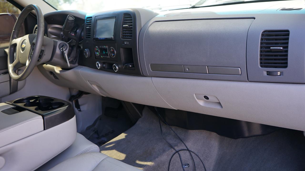 Chevrolet Silverado 1500 4WD Crew Cab 143.5" LT 2012
