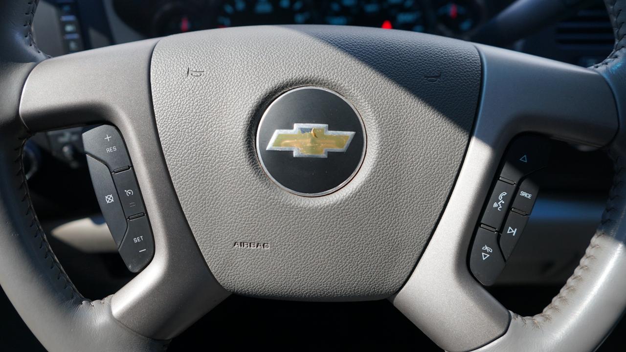 Chevrolet Silverado 1500 4WD Crew Cab 143.5" LT 2012