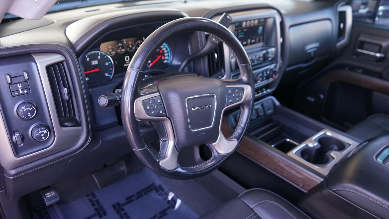 GMC Sierra 2500HD 4WD Crew Cab 153.7" Denali 2019