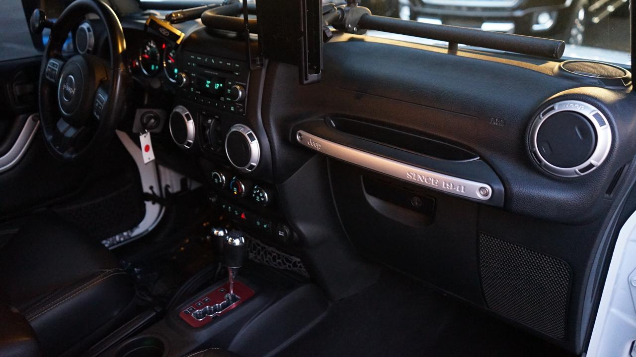 Jeep Wrangler Unlimited 4WD 4dr Rubicon 2016