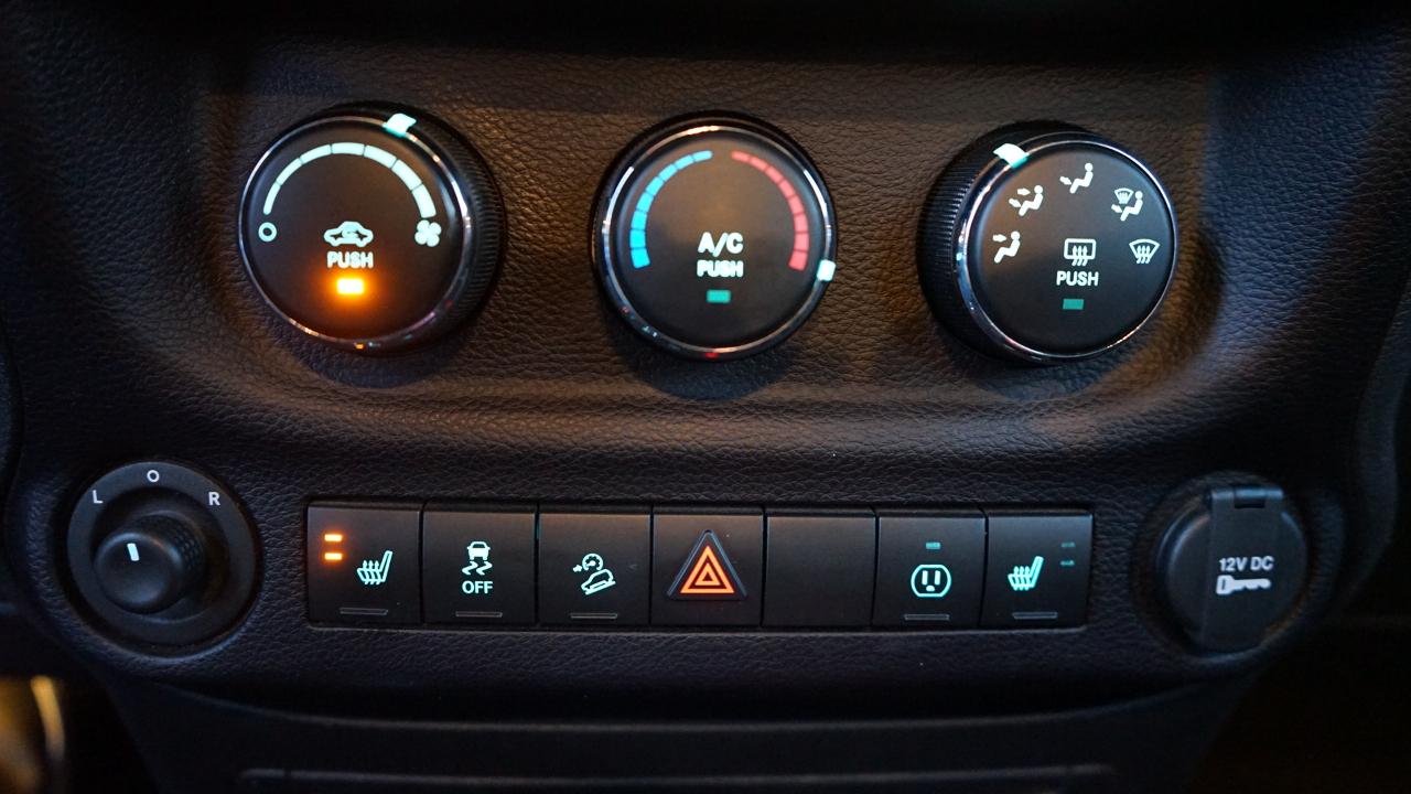 Jeep Wrangler Unlimited 4WD 4dr Rubicon 2016