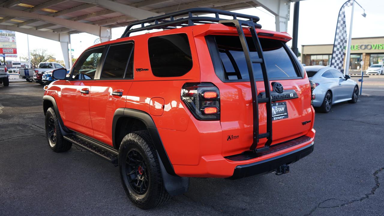 Toyota 4Runner TRD Pro 4WD (Natl) 2023
