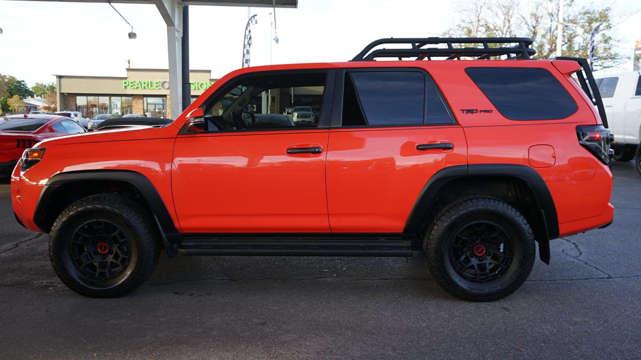 Toyota 4Runner TRD Pro 4WD (Natl) 2023