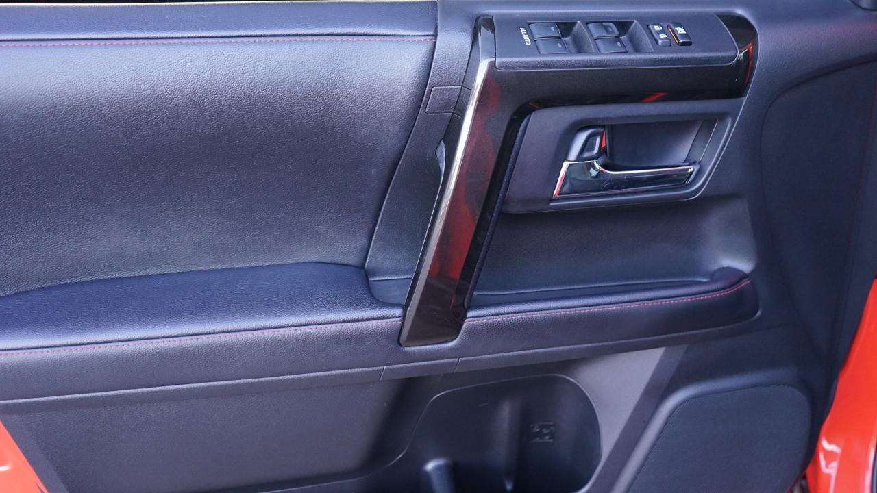 Toyota 4Runner TRD Pro 4WD (Natl) 2023