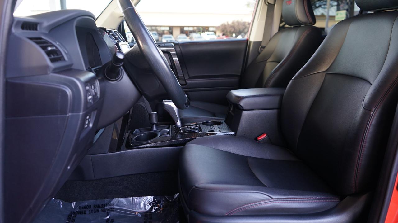 Toyota 4Runner TRD Pro 4WD (Natl) 2023