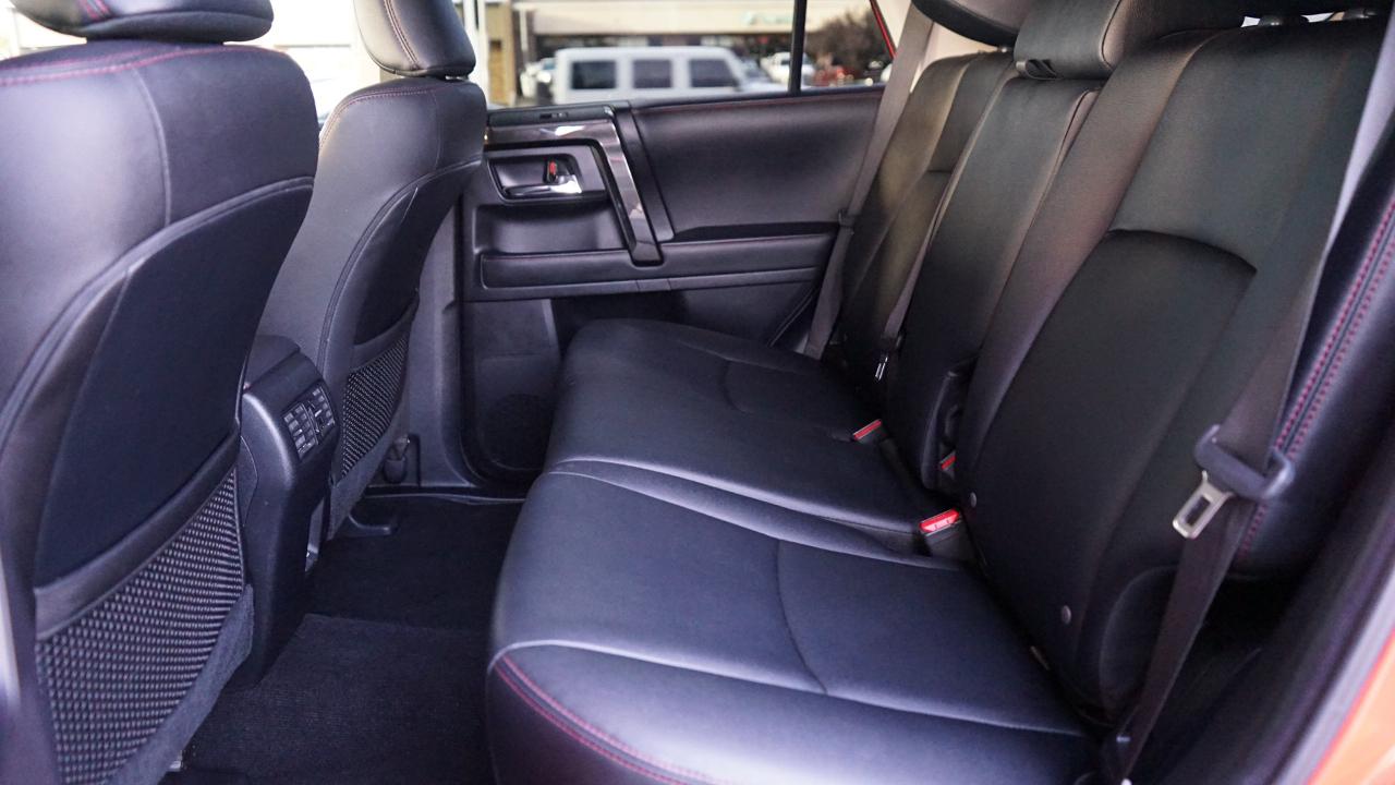 Toyota 4Runner TRD Pro 4WD (Natl) 2023