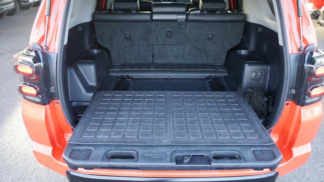 Toyota 4Runner TRD Pro 4WD (Natl) 2023