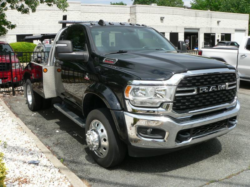 RAM 4500 Regular Cab SWB 4WD DRW 2023