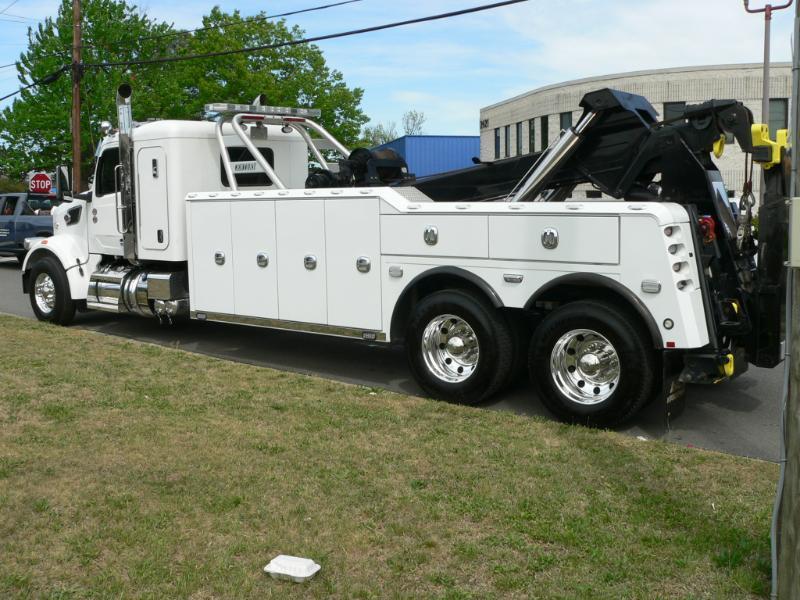 Peterbilt 567  2025