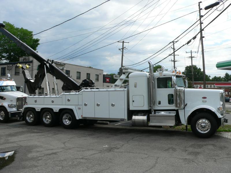 Peterbilt 589  2024