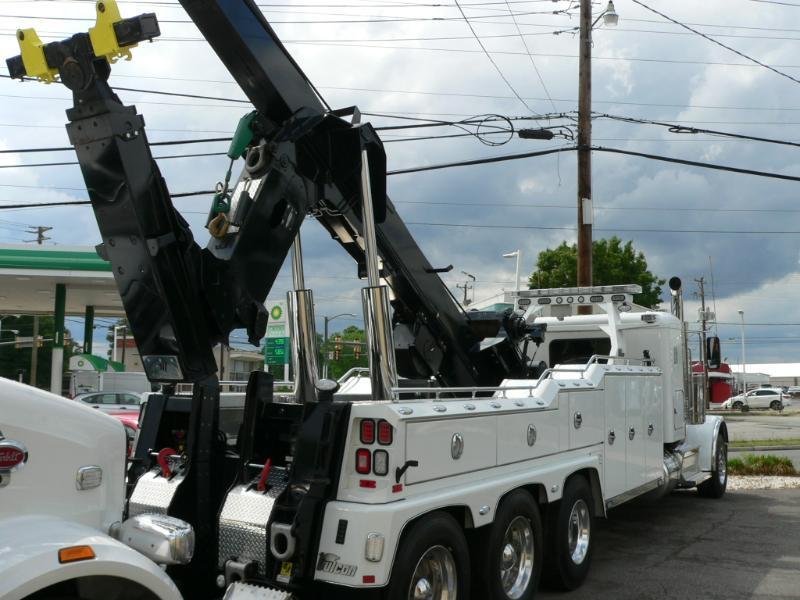 Peterbilt 589  2024