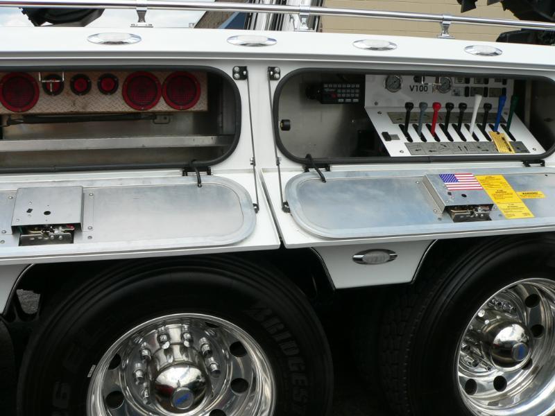 Peterbilt 589  2024