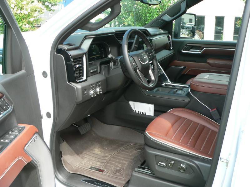 GMC Sierra 2500HD Denali Ultimate Crew Cab 4WD 2026