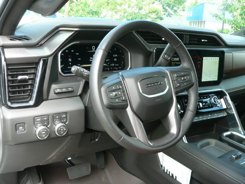 GMC Sierra 2500HD Denali Ultimate Crew Cab 4WD 2026