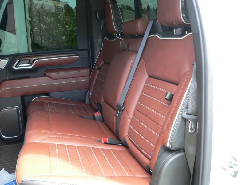 GMC Sierra 2500HD Denali Ultimate Crew Cab 4WD 2026
