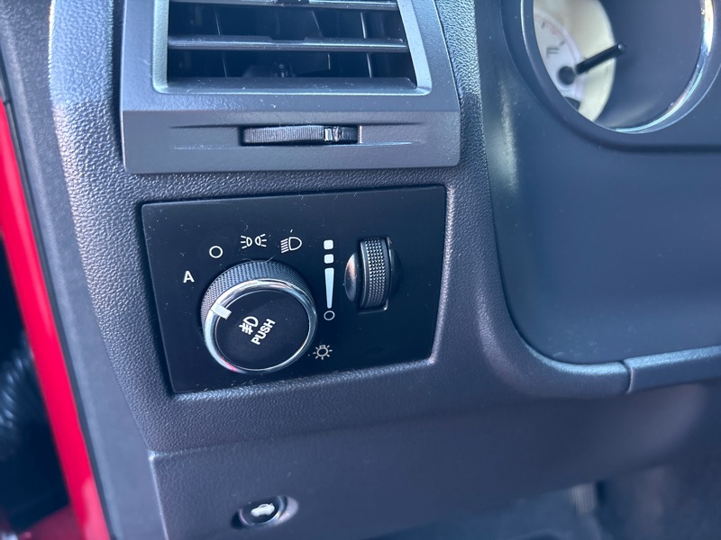 Dodge Challenger SXT 2013