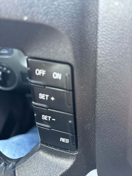 Ford Escape Limited FWD 2011