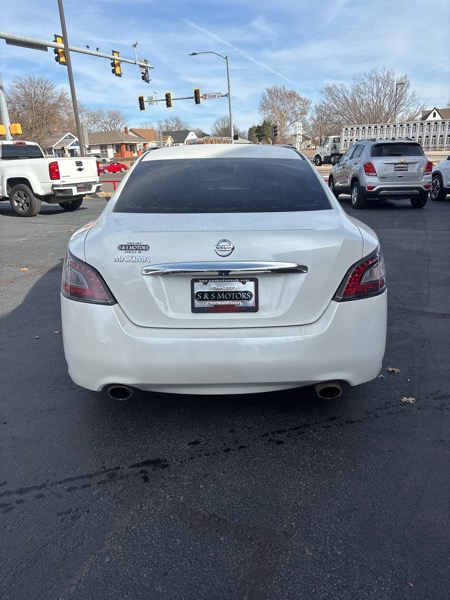 Nissan Maxima SV 2014