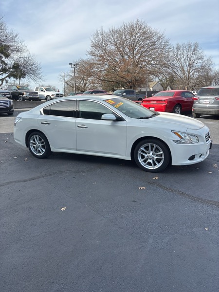 Nissan Maxima SV 2014