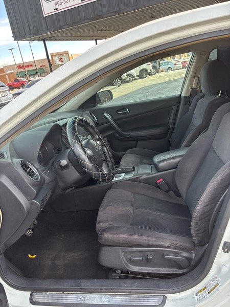 Nissan Maxima SV 2014