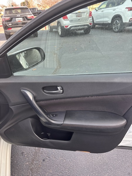 Nissan Maxima SV 2014