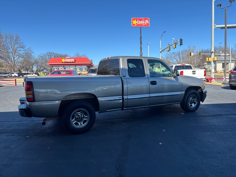GMC Sierra 1500 SL Ext. Cab Short Bed 2WD 2002
