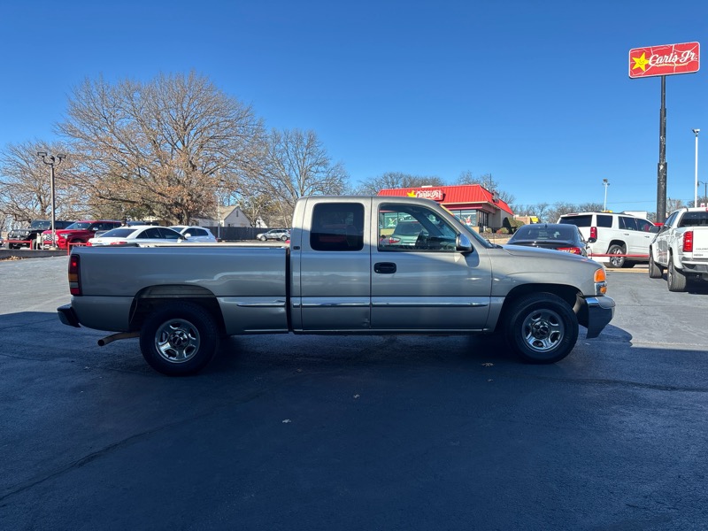 GMC Sierra 1500 SL Ext. Cab Short Bed 2WD 2002
