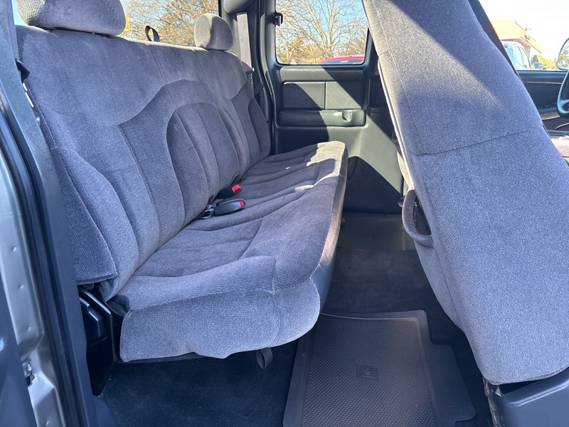 GMC Sierra 1500 SL Ext. Cab Short Bed 2WD 2002