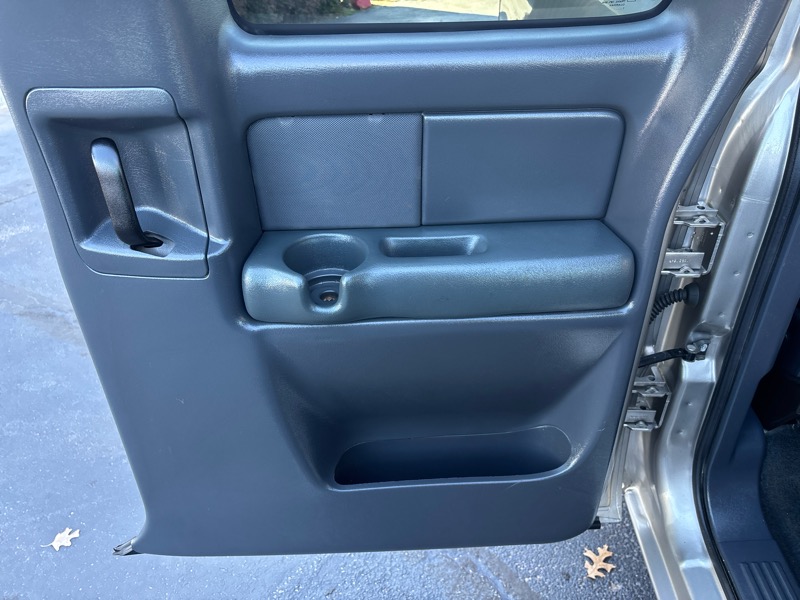 GMC Sierra 1500 SL Ext. Cab Short Bed 2WD 2002