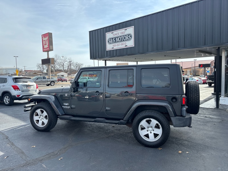 Jeep Wrangler Unlimited Sahara 4WD 2010