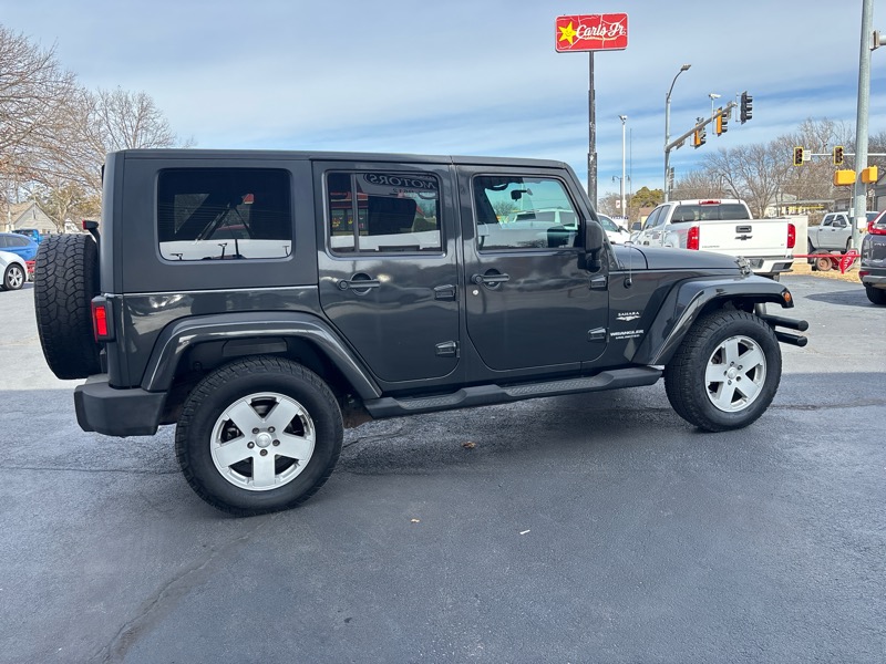 Jeep Wrangler Unlimited Sahara 4WD 2010