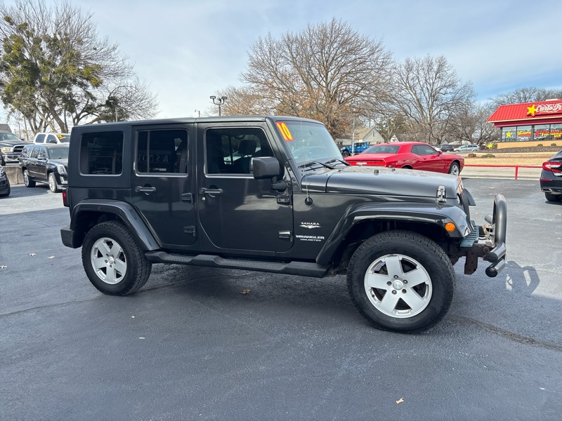 Jeep Wrangler Unlimited Sahara 4WD 2010