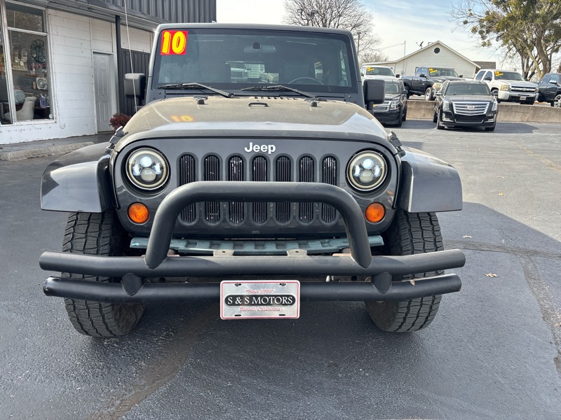Jeep Wrangler Unlimited Sahara 4WD 2010