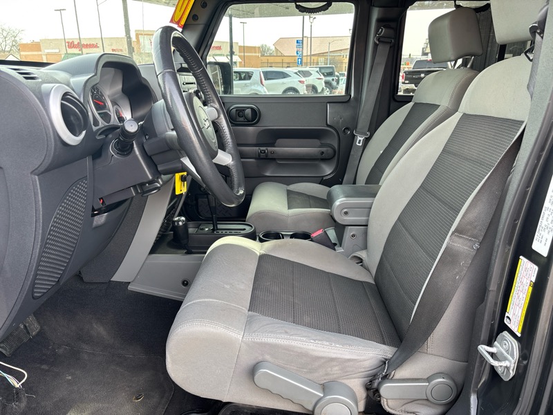 Jeep Wrangler Unlimited Sahara 4WD 2010