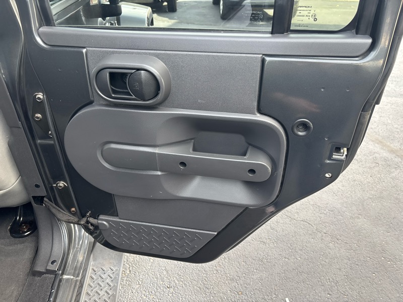 Jeep Wrangler Unlimited Sahara 4WD 2010