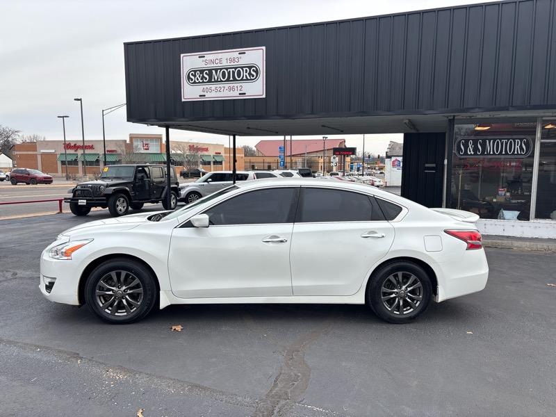 Nissan Altima 2.5 SV 2015