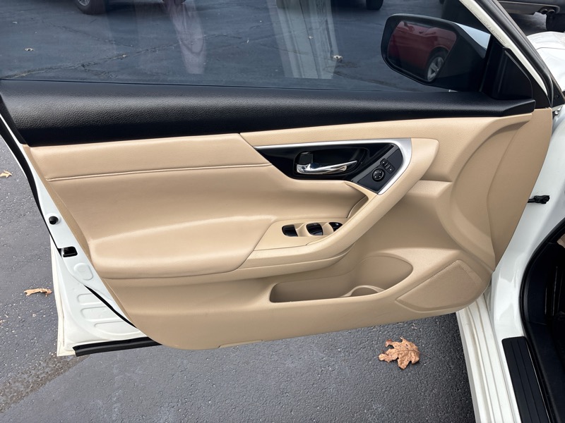 Nissan Altima 2.5 SV 2015