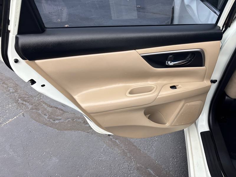 Nissan Altima 2.5 SV 2015