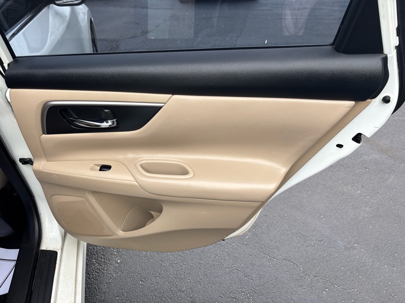 Nissan Altima 2.5 SV 2015