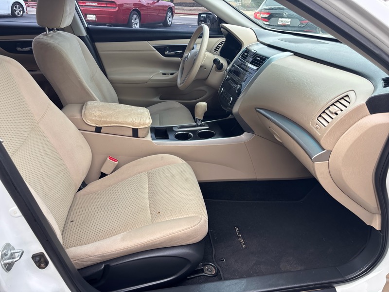 Nissan Altima 2.5 SV 2015