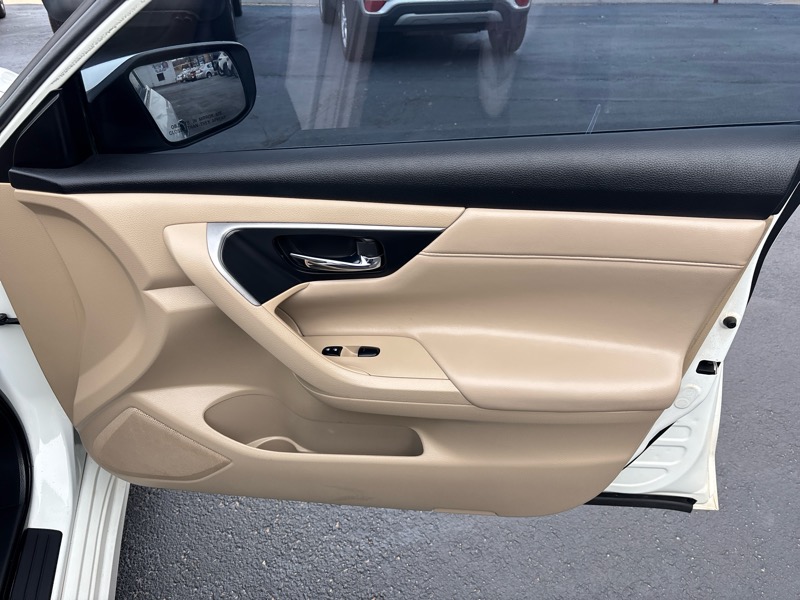 Nissan Altima 2.5 SV 2015