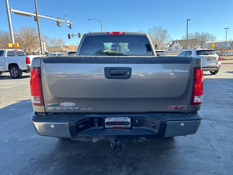 GMC Sierra 1500 SLE Ext. Cab 2WD 2011