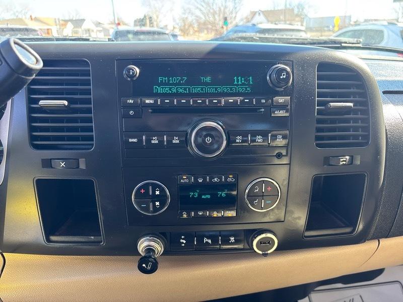 GMC Sierra 1500 SLE Ext. Cab 2WD 2011