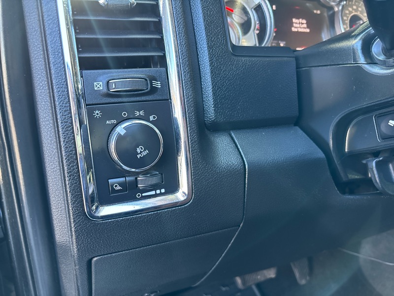 RAM 1500 Longhorn Crew Cab SWB 4WD 2017