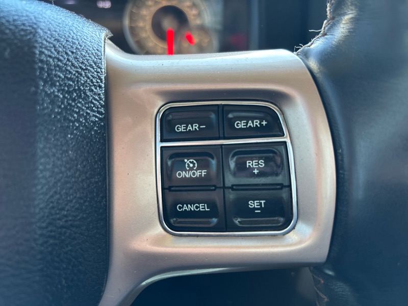 RAM 1500 Longhorn Crew Cab SWB 4WD 2017