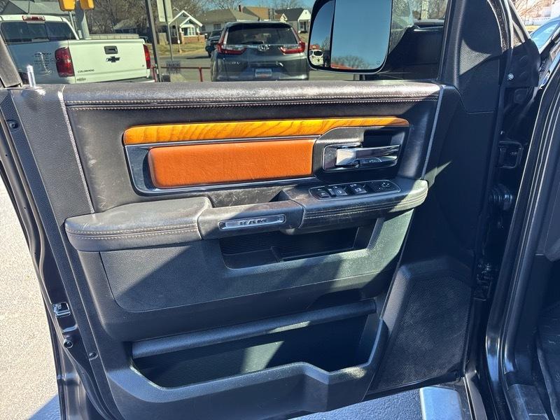 RAM 1500 Longhorn Crew Cab SWB 4WD 2017