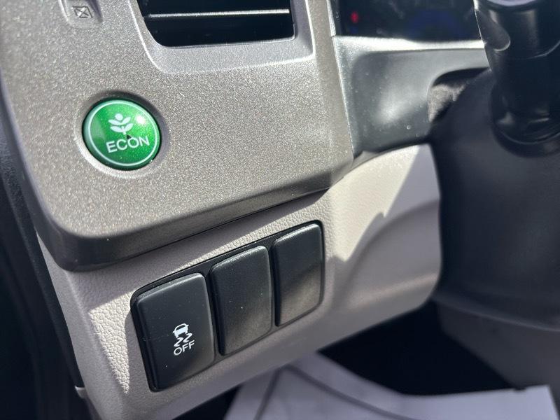 Honda Civic EX Coupe 5-Speed AT 2012