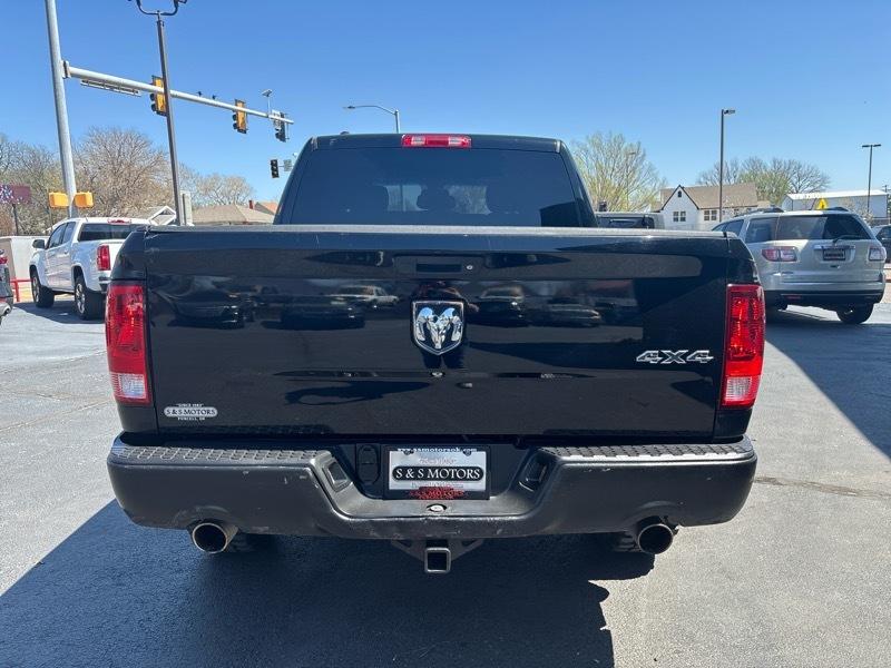 RAM 1500 4WD Crew Cab 149" ST 2013