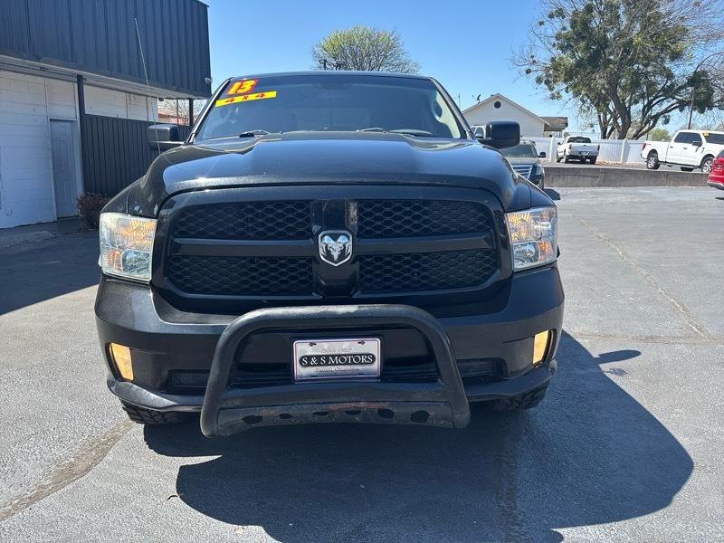 RAM 1500 4WD Crew Cab 149" ST 2013